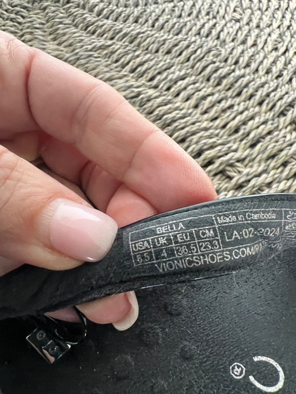 Vionic Black Bella Toe Thong Sandal size 6.5 - Picture 10 of 11